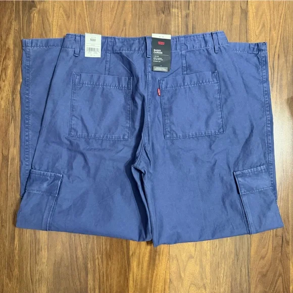 Levi's Women's Baggy Cargos Mid Rise Steel Blue Straight Leg Pants Size 30 X30 - Picture 3 of 8